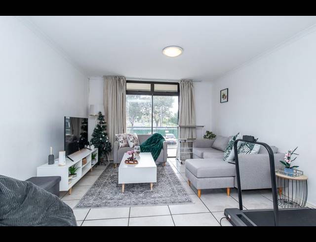 2 BEDROOM APARTMENT FOR SALE IN PLUMSTEAD